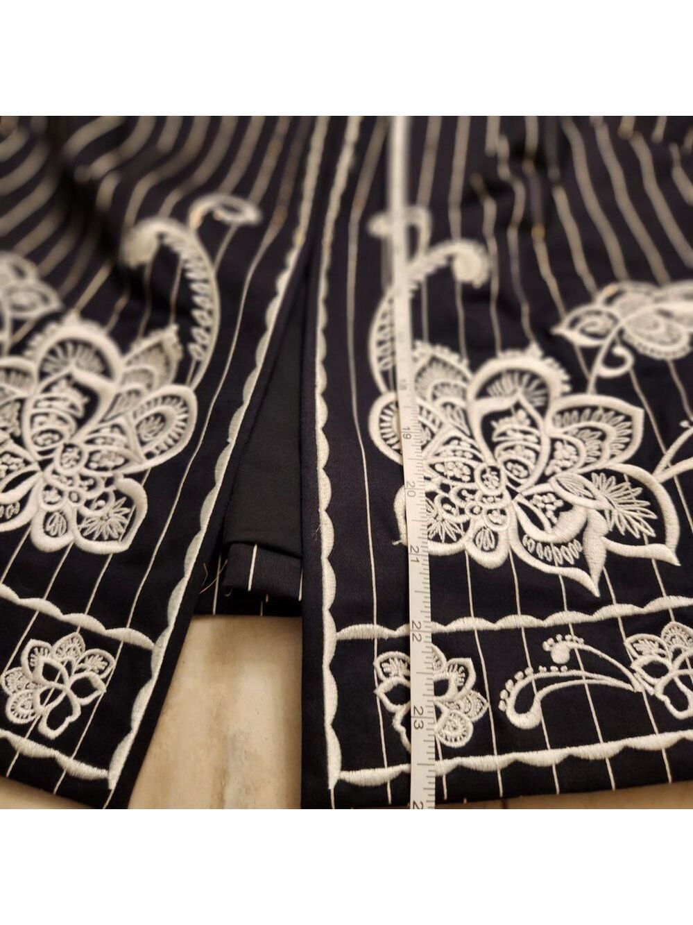 Oscar de la Renta Navy Blue Pinstripe Embroidered Floral Pantsuit Sz: 10 cotton - Picture 10 of 14